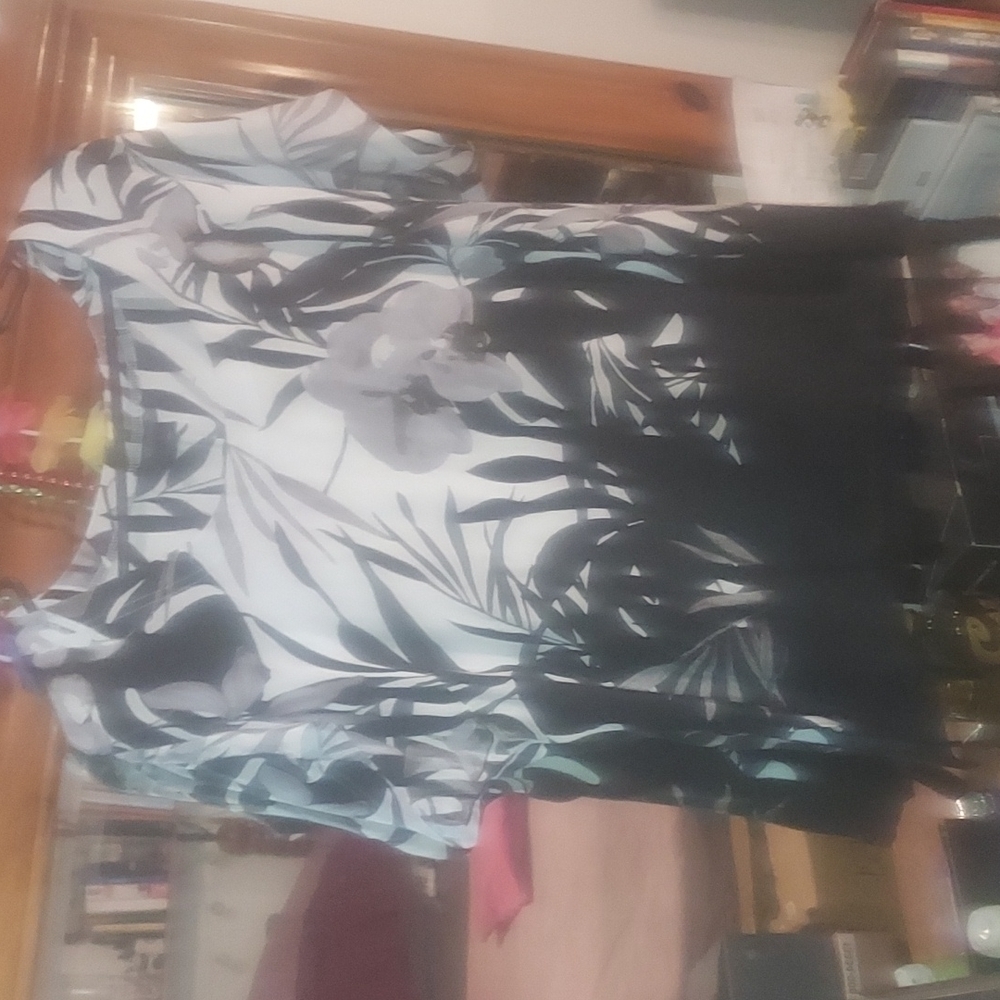 St John Ladies blouse,  size: Large, color: black,white&Gray